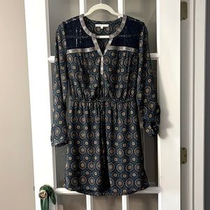 Daniel Rainn long sleeve dress with pockets. Size: Small
